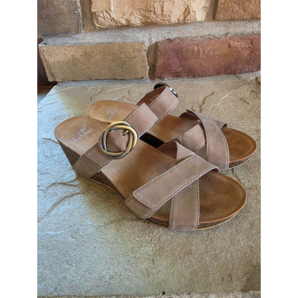 Dansko Susie Sandals Taupe Milled Nubuck Leather Wedge Cork Sz 40/US‎ 9.5-10